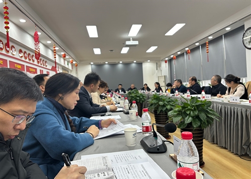 自治區(qū)科技廳黨組書記王成，烏魯木齊副市長祁曉冰帶隊對我市科技創(chuàng)新工作進(jìn)行調(diào)研
